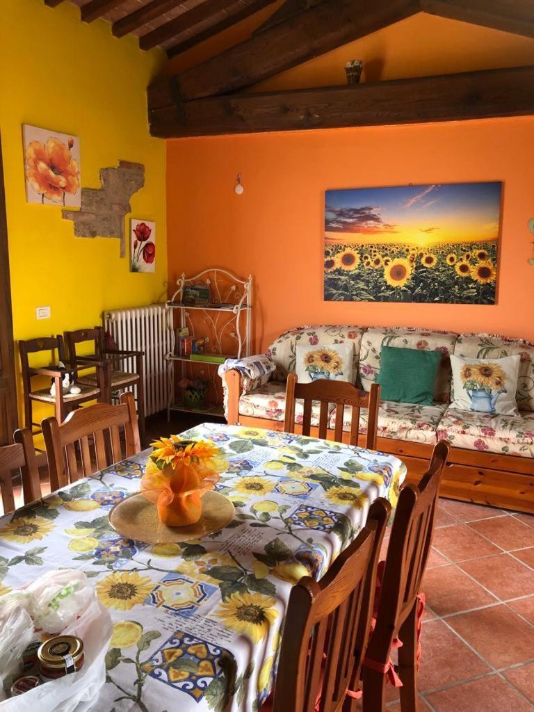 Casa Country House Girasole Vakantie Huis-Wakacje Huis Asciano Dış mekan fotoğraf